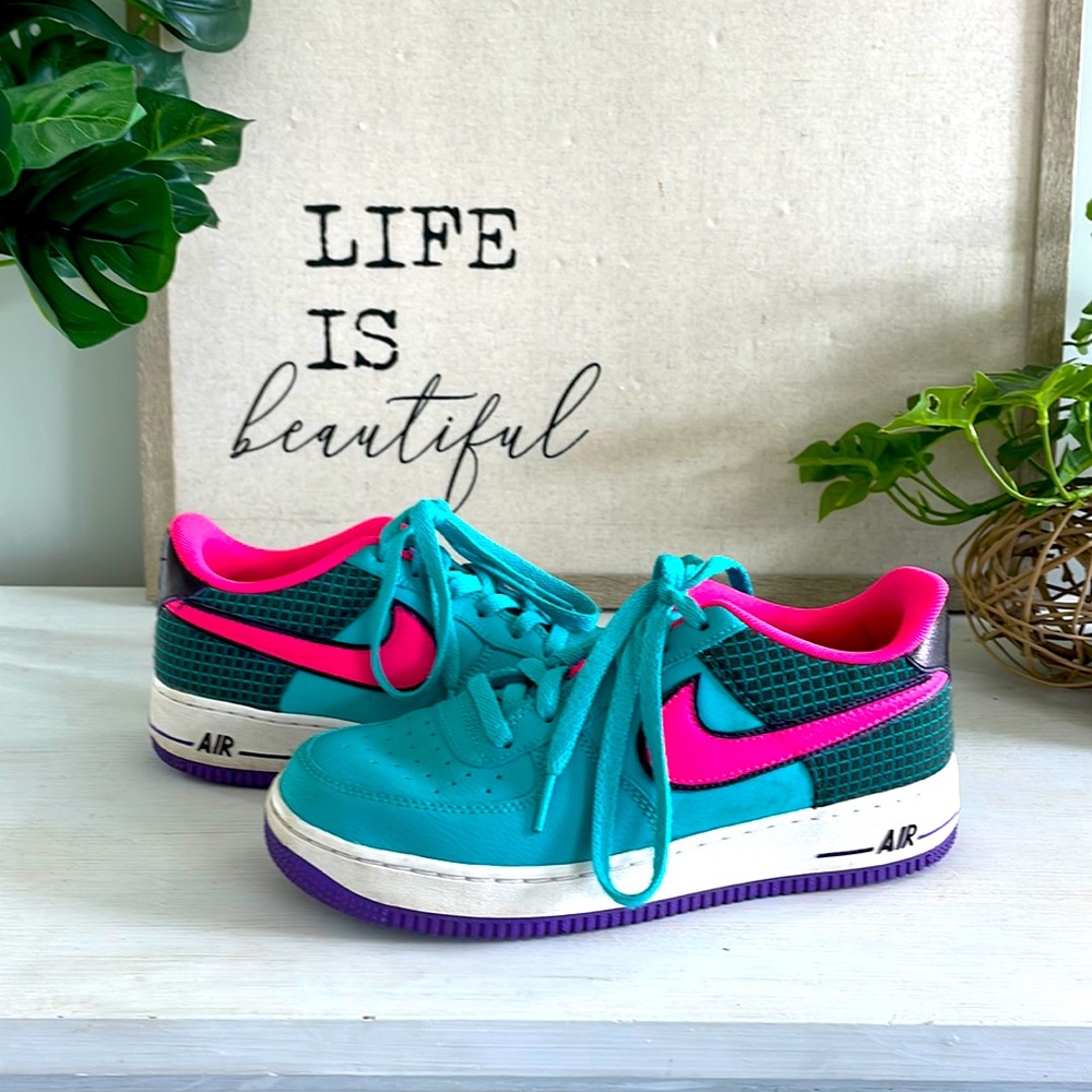NIKE airforce 1’s